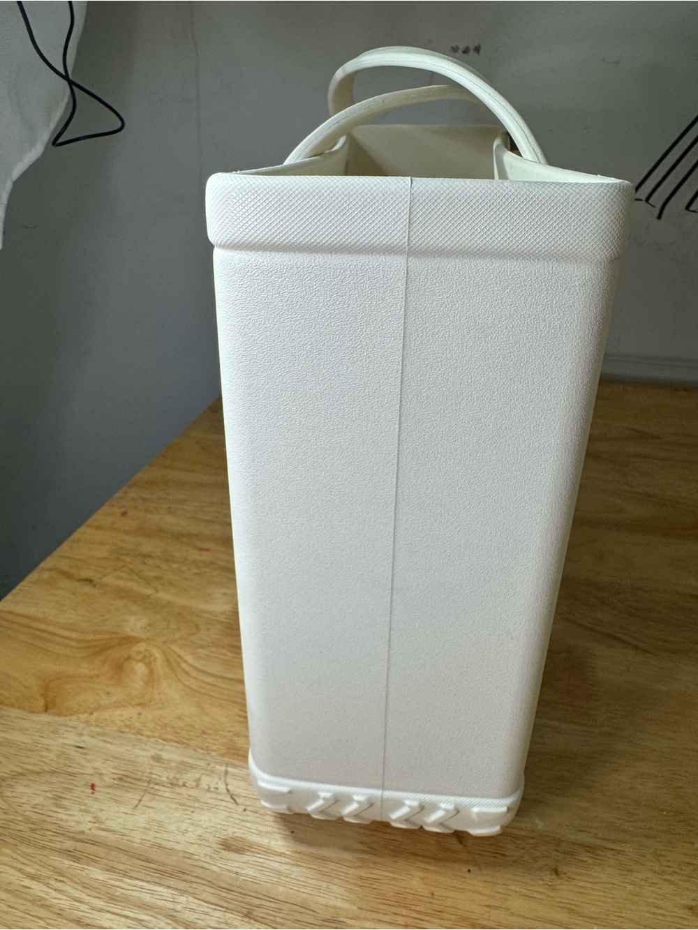 BOGG BAG Baby Off-White Perforated Tote with insert - Picture 4 of 6